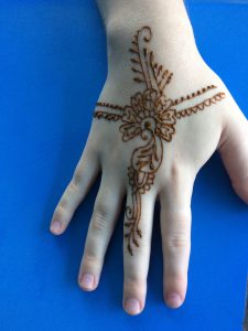 Henna and Glitter tattoos at Gold Coast and Surfers Paradise